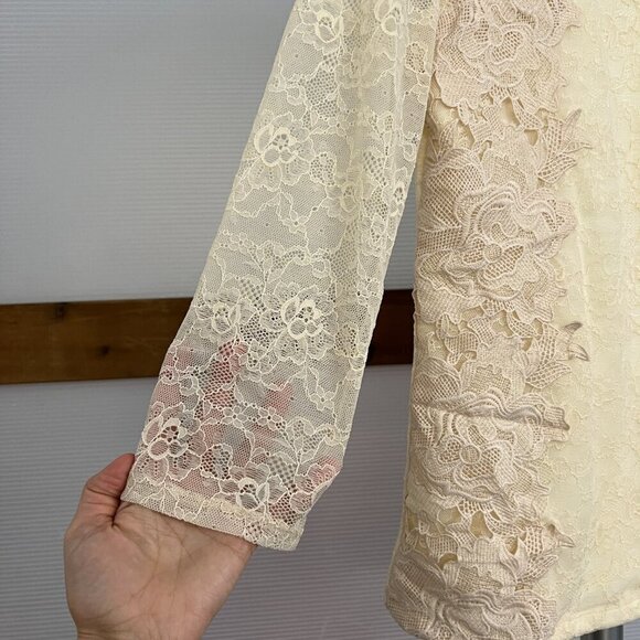 ANTHRO Sunday in Brooklyn Yellow Lace Cream Floral Appliques 3/4 Sleeve Top Sz S - Picture 3 of 14